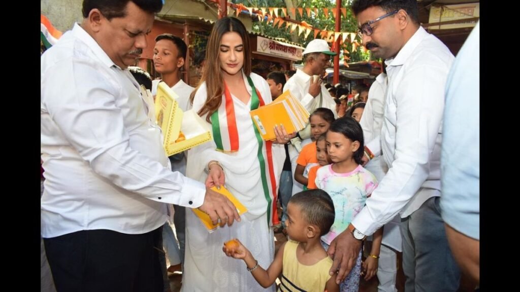 Actress Ruchi Gujjar Celebrates Republic Day with Children, Distributes Books under Shreeram Janhit kalyan Foundation - PNN Digital Actress Ruchi Gujjar Celebrates Republic Day with Children, Distributes Books under Shreeram Janhit kalyan Foundation - PNN Digital