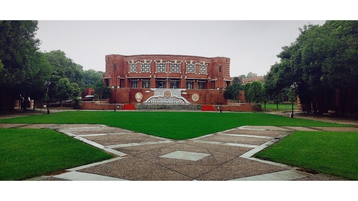 IIM Lucknow, TimesPro invite applications for the 10th intake of the Chief Strategy Officers Programme - PNN