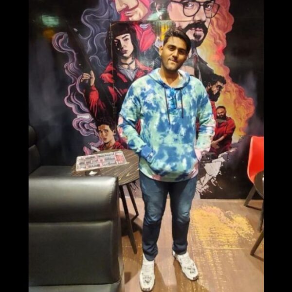 Aftab Dawa: Inspiring Student Empowerment via Blogging and YouTube