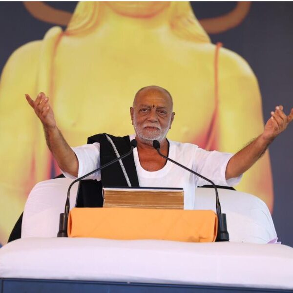 Morari Bapu names Ram Katha in Delhi “Manas Bharat”