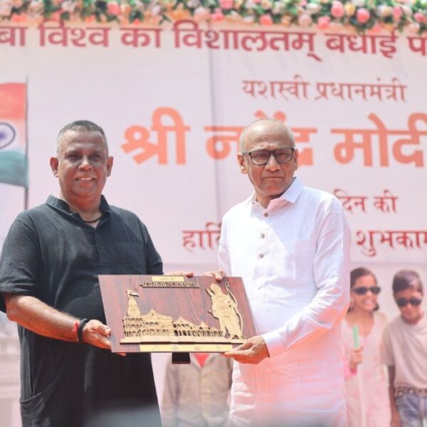 Especially abled children present 1.25 km long congratulatory card on Honorable Prime Minister Narendra Modi’s Birthday