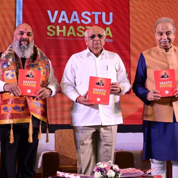 Chief Minister Bhupendra Patel unveils “Dr. Ravi Rao’s Vaastu Shastra for Everyone”