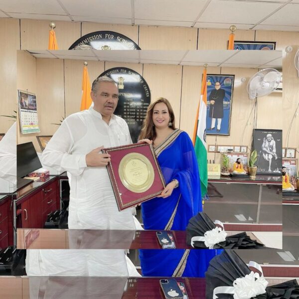 The Powerhouse Reiki and Wellness Trainer, Prriya Kaur gets awarded by Union Minister Vijay Sampla in India