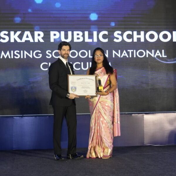 Sanskar Public School Awarded with Promising School in National Curriculum