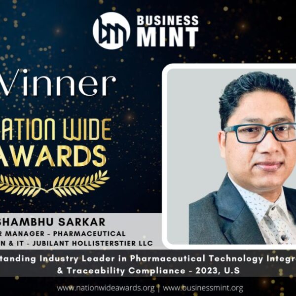Contribution to Pharmaceutical World: Mr. Shambhu Sarkar was awarded as Outstanding Industry Leader by Business Mint Nationwide Awards