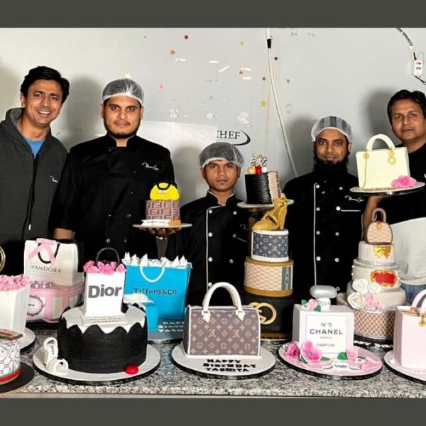FlavoursGuru’s Delectable Desserts – Celebrate Life’s Special Moments With Custom Cake Delights