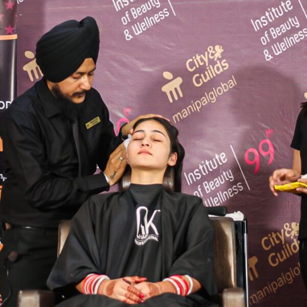 The Modern Canvas: Crafting a Career in Makeup Artistry Amidst Trends and Technology