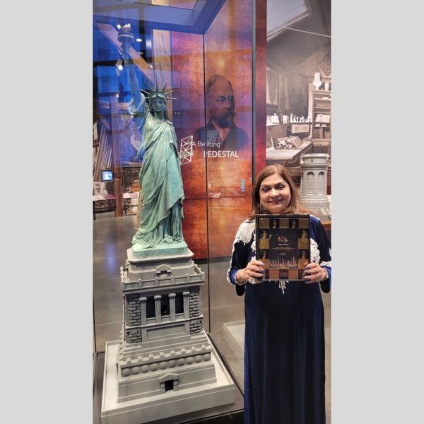 Sima Taparia Receives Elite Most Influential Indian Award at Statue of Liberty in New York