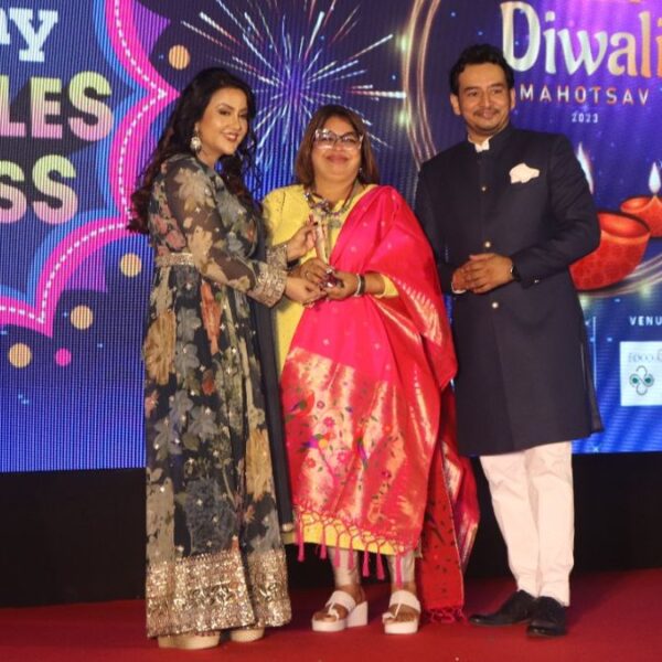 Nitu Joshi Honored With Best Social Worker Award By Mid-Day For Exemplary Contributions To Society