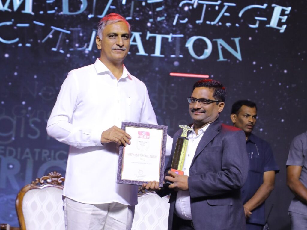 Cryovault India Receives the Best Stem Cell Bank in India Award at hmtv healthcare excellence awards 2023