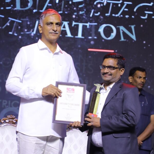 Cryovault India Receives the Best Stem Cell Bank in India Award at hmtv healthcare excellence awards 2023