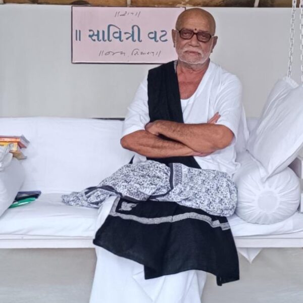Morari Bapu shares inspirational message for Diwali, New Year