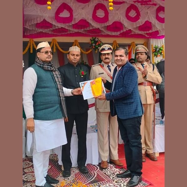 District Administration awards Glocal Hospital in Begusarai for exemplary performance under Ayushman Bharat