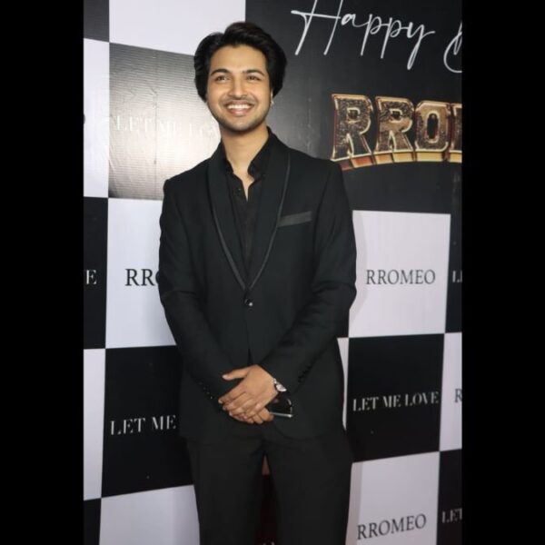 Youth sensation Rromeo launches Party Anthem Aankhon Main from the album ‘Let Me Love’ on his birthday Celebration