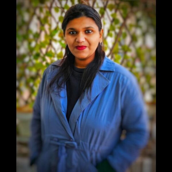 Diamonds and Dreams: A Mompreneur’s Path to Success with Tales of Diamond