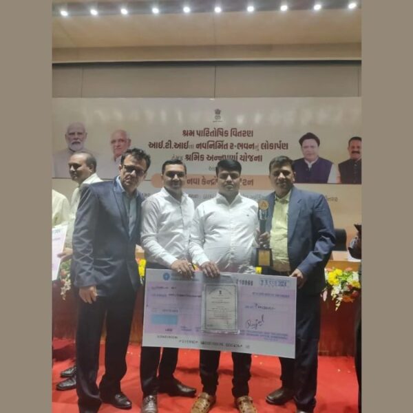 AM/NS India associate honoured with Rajya Shram award