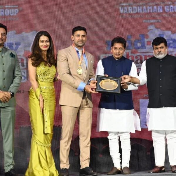Change Makers Were Felicitated At The 3rd Edition Of Glittering ‘Mid-Day Maharashtra Gaurav Awards’ Ceremony