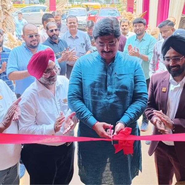 Shagun Ratna Gems and Jewellers inaugurates new showroom in Ahmedabad
