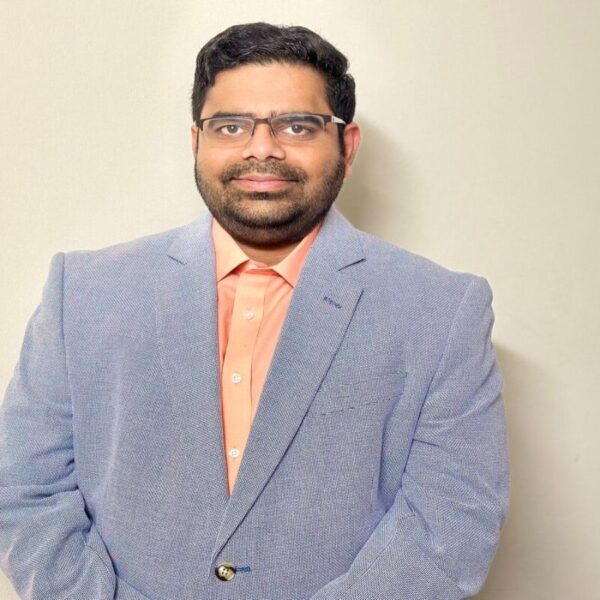 Data Management Maestro, The Expertise and Leadership of Siva Karthik Devineni