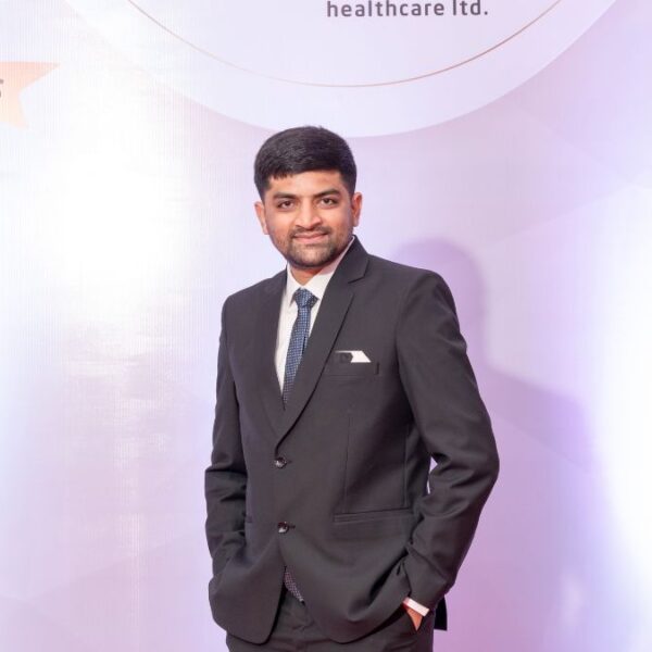 Moxesh Zota, Carving a niche in the pharma industry