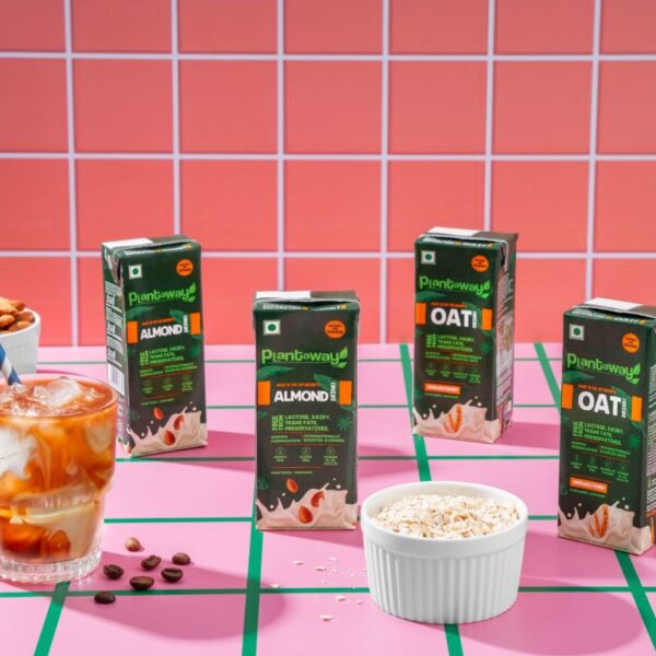 Plantaway Banks On Convenience: Introduces 200ml Oat and Almond Mylk Packs